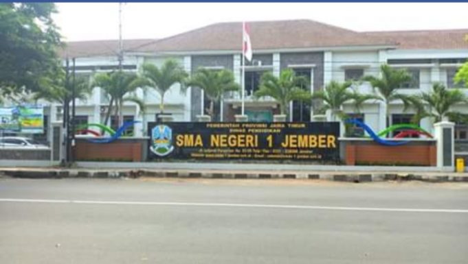 SMAN 1 Jember Persiapkan Ujian Berbasis Komputer untuk Raih Nilai Terbaik