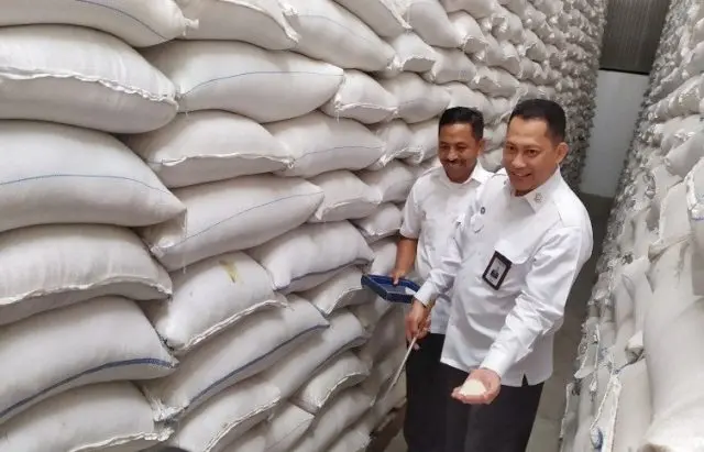 Bulog jamin stok beras aman2
