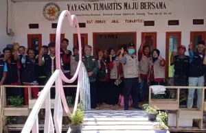 YTMB Subang Menebar Kebaikan Berbagi Daging Kurban di Tengah Pandemi Corona