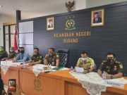 Dugaan Korupsi Ratusan Juta, Kejari Subang Jebloskan Sekda ke Rutan