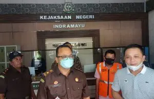 KEJAKSAAN NEGERI INDRAMAYU EKSEKUSI KEPALA DESA KEDUNG WUNGU