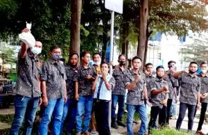 GRIBJ DPC Kota Banjar Bagikan Takjil