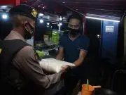 Setiap Malam Gencar Patroli Skala Besar, Polisi Kembali Bagikan Bansos