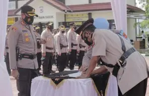 Kapolres Sumedang ,AKBP Eko Prasetyo Robbyanto,Pimpin Apel Sertijab Kapolsek Darmaraja