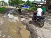 Akibat Curah Hujan Tinggi, Beberapa Titik Ruas Jalan Desa Rusak