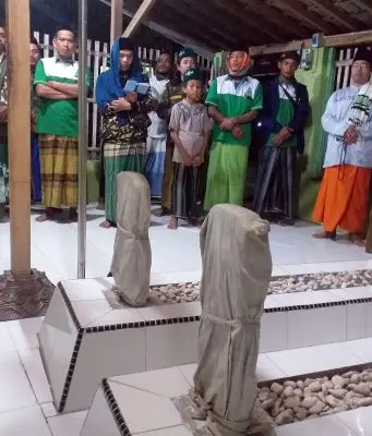 Wisata Ziarah ke Makam Mbah Jumirah-Juminten Sesepuh Gandasuli Brebes