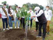 Gubernur Jatim Khofifah, Tanam 4000 Bibit Tanaman di Njulung Argo Edu Tourism Malang