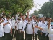 Kades Sekabupaten Indramayu Unjuk Rasa Didepan Istana Negara, Minta Perpres Tentang DD Direvisi