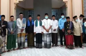 Camat Himbau Warga Sukagumiwang, Rayakan Tahun Baru Secara Sederhana