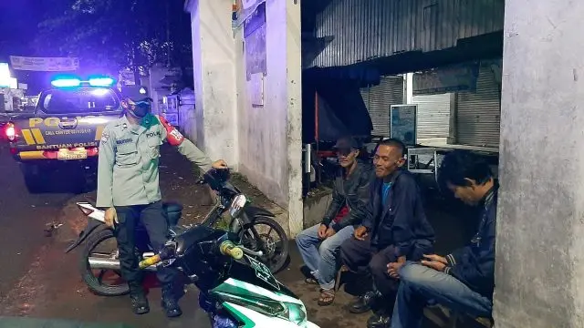 POL1