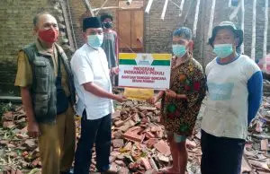 BAZNAS Indramayu Bantu Bangun Rumah Castim Roboh Akibat Diterpa Angin Kencang