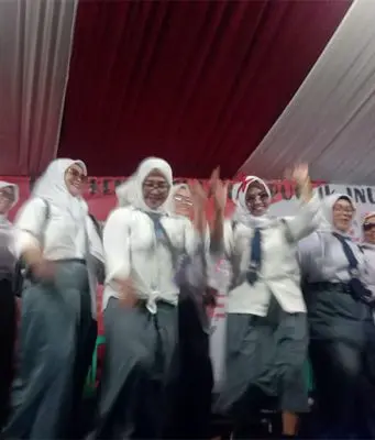 Meriahkan HUT RI, Karang Taruna Puspawangi Gelar Panggung Hiburan Rakyat