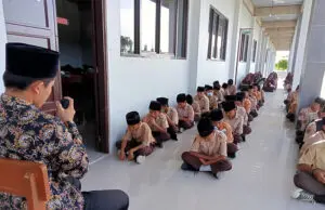 SMP NU Al Fattah Brebes Mentradisikan Amalan NU