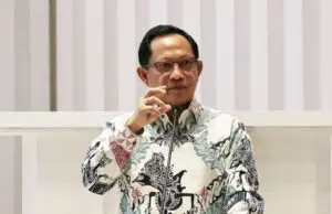 17 Gubernur Berakhir Mulai September, Ganjar, RK, Khofifah