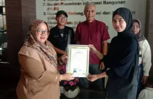 Ijazah Tertahan di Sekolah, PSI Bantu Warga Kurang Mampu