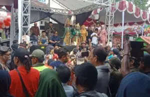 Masyarakat Desa wadas kecamatan telukjambe Timur Antusias Dalam Rayakan HUT RI Ke 40 Dalam Acara Krnaval