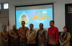 Pemkab Karawang. Terima Bantuan 250 Paket Bebelac Dari PT Indomart
