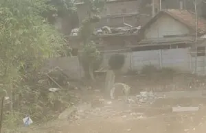Warga RT 06 RW 06 Kelurahan Padasuka, Keluhkan Polusi Udara Debu Berterbangan Dan Bising Alat berat Akibat Pengusaha Properti