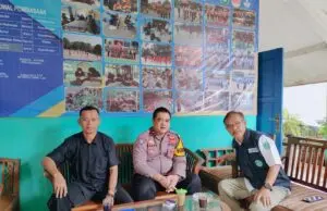 Silaturahmi Cegah Kenakalan Remaja Bhabinkamtibmas Desa Pangulah Selatan Sambangi Sekolah