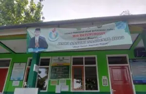 Rehab MIS Batununggul Nyebrang Tahun, Diduga Syarat KKN