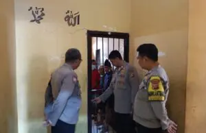 Anggota Polsek Kotabaru Rutin Lakukan Kontrol Tahanan