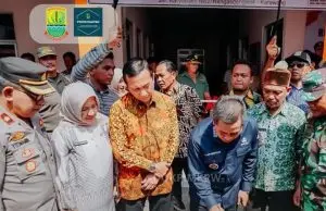 Bupati Karawang Aep Syaepuloh SE. Resmikan Kantor Desa Rengasdengklok Utara
