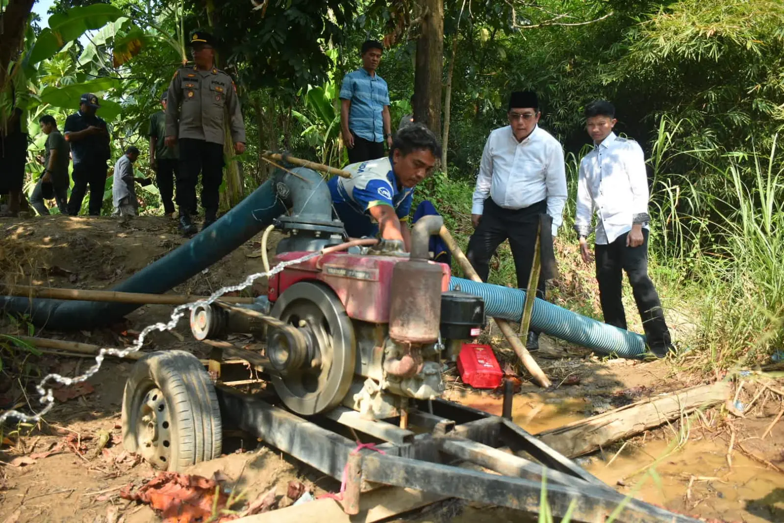 Pompanisasi Solusi Kekeringan Masa Tanam Kedua di Ujungjaya*
