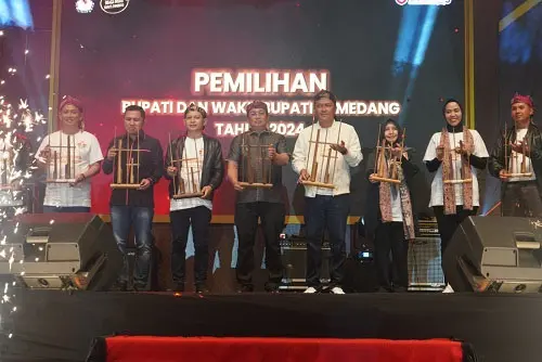 Pj Bupati Sumedang Hadiri Peluncuran Pilbup 2024