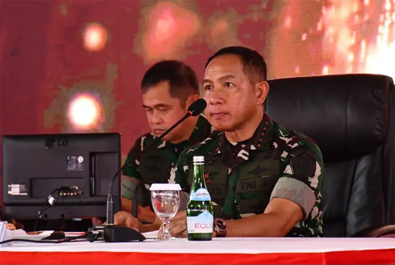 Panglima TNI Berikan Pengarahan kepada Para Komandan Satuan