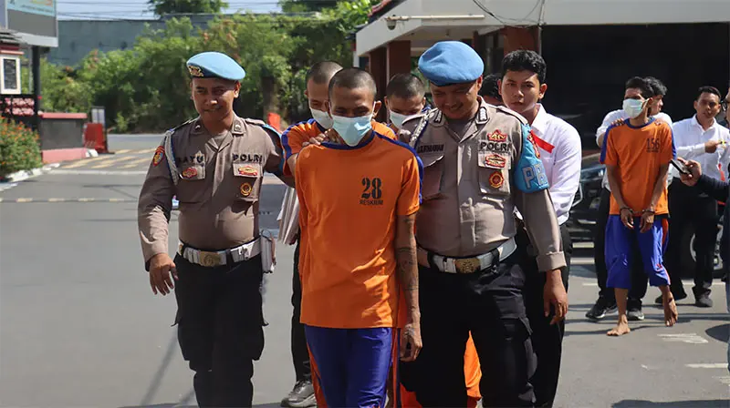 10-pelaku