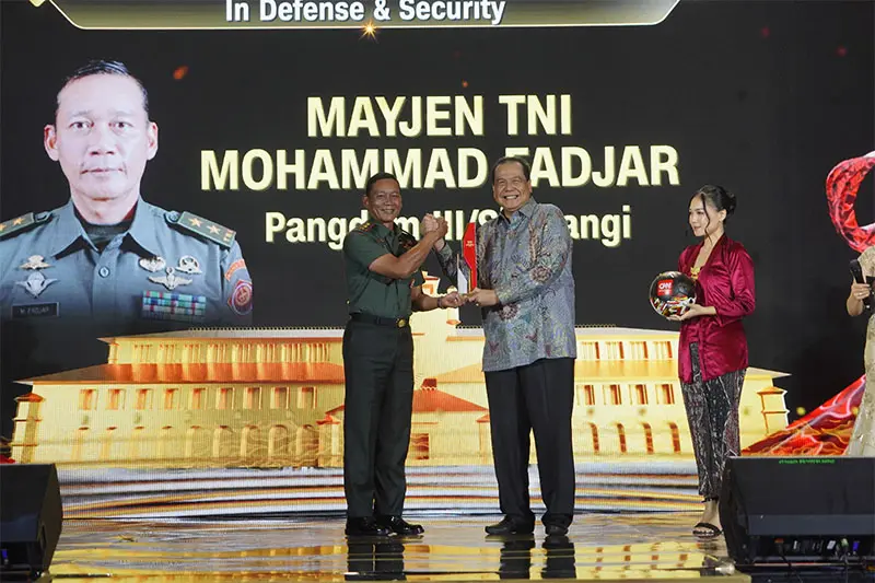 Pangdam III/Slw Raih Special Awards Outstanding Military Leadership in Defense & Security