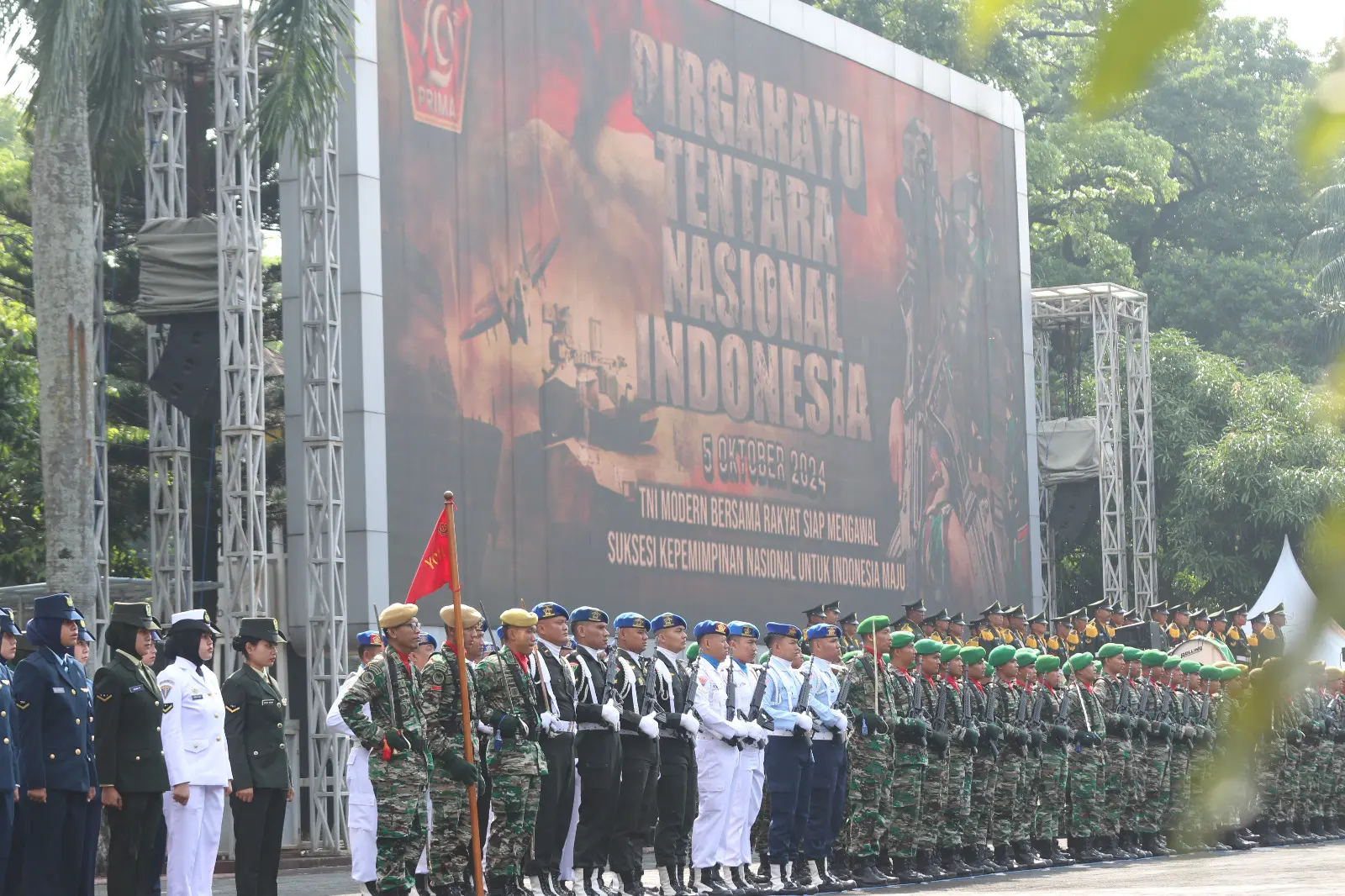 Upacara HUT Ke-79 TNI di Kodam III/Slw