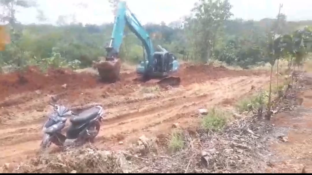 Aliansi AJAMSI TIPIKOR, Meminta Gubernur Jawa Barat , Segera Tindak Tegas Galian C Tidak Berijin Didesa Karayunan Kab Majalengka