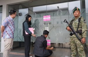 Kejari Karawang Segel Kantor PT BAS dan Geledah Sejumlah Lokasi Terkait Dugaan Korupsi KPR