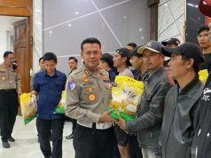 Kasat Lantas Polrestabes Bandung Salurkan Bantuan Pangan, Perkuat Kepedulian Sosial Dan Ketahanan Pangan